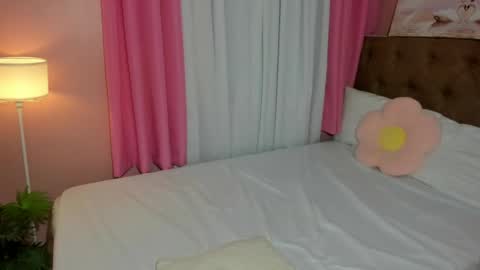 bhillrhey121103 online show from April 2026 10:13:02 PM