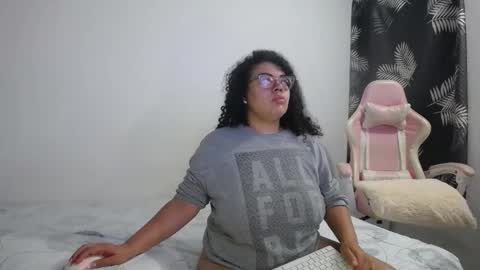 Bianca Tuesday to Sunday from 2am to 6am UTC-5 online show from March 2026 09:35:01 AM