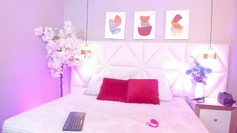 Bianca  online show from April 2026 07:56:01 PM