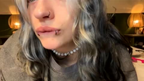 Ellie  online show from April 2026 04:12:02 AM