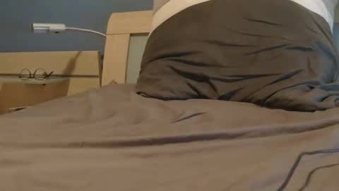 Snapshot of bigass171071 chatting on November 2025 09:37:02 PM Bigass online show from November 2025 09:37:02 PM