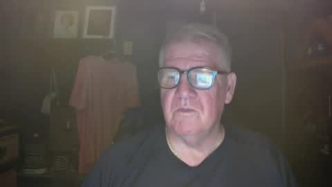 Snapshot of bigbeerdrinker1 chatting on March 2026 06:17:01 AM bigbeerdrinker online show from March 2026 06:17:01 AM