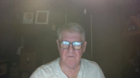 Snapshot of bigbeerdrinker1 chatting on March 2026 05:11:02 AM bigbeerdrinker online show from March 2026 05:11:02 AM