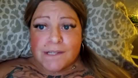 Tiffany online show from December 2024 01:03:01 AM