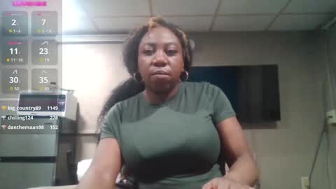 Snapshot of bigboobs_bouncin chatting on March 2025 09:11:01 AM Ashley online show from March 2025 09:11:01 AM