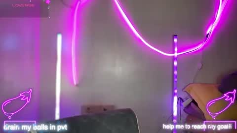 queen amanda online show from April 2026 05:08:02 AM