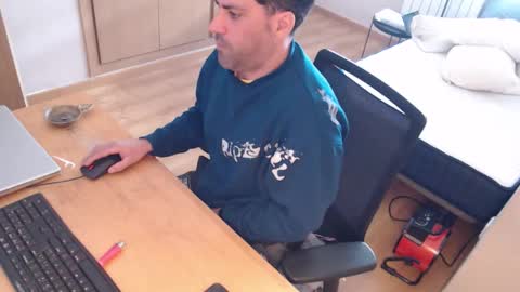 bigcok35spain online show from February 2026 12:12:01 PM