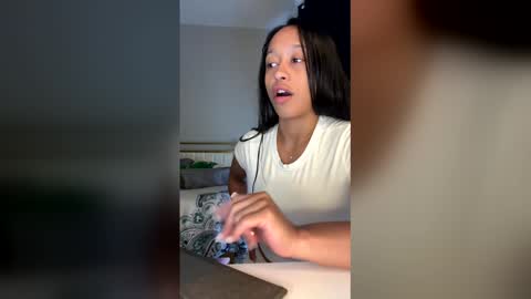 bignaturalmami online show from May 2026 03:29:01 PM
