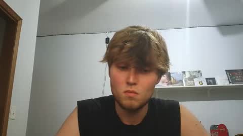 bigskinnyboyshh online show from April 2026 11:14:02 PM