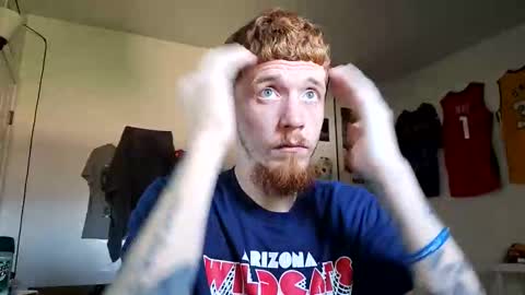 Snapshot of bigwhited2115 chatting on May 2026 06:02:02 PM Onlyfans redheadedwhitedick online show from May 2026 06:02:02 PM