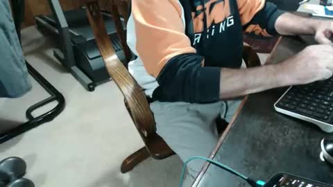 billy471 online show from April 2026 10:40:02 PM