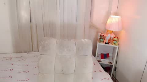 binnie_katchins online show from July 2026 12:46:02 AM
