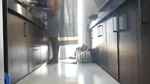 Bir Hans online show from December 2025 10:32:02 AM