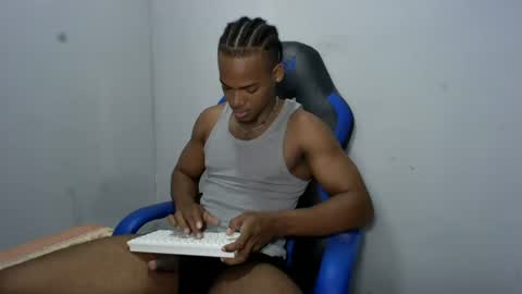 Snapshot of black_dicck chatting on June 2026 02:32:02 PM tu morenito online show from June 2026 02:32:02 PM