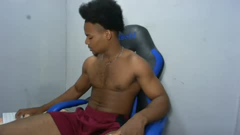 Snapshot of black_dicck chatting on July 2026 03:45:01 AM tu morenito online show from July 2026 03:45:01 AM