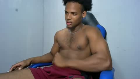 Snapshot of black_dicck chatting on July 2026 07:31:01 PM tu morenito online show from July 2026 07:31:01 PM