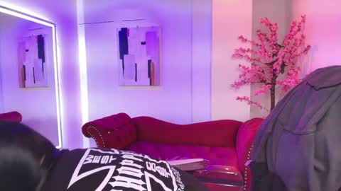 Snapshot of black_roseee chatting on May 2026 04:06:01 AM Rousse online show from May 2026 04:06:01 AM