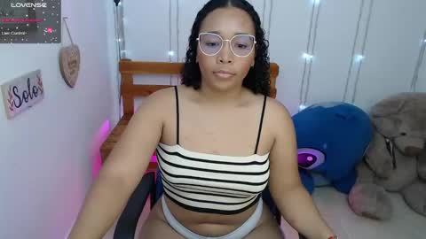 blackqueen_18 online show from December 2024 05:10:01 AM