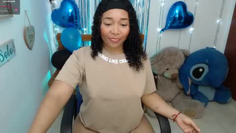 blackqueen_18 online show from December 2024 03:44:01 AM