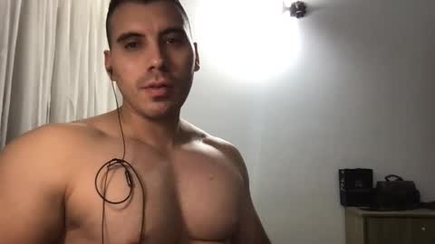 Snapshot of bladex_ chatting on February 2025 04:44:01 AM Bladex online show from February 2025 04:44:01 AM