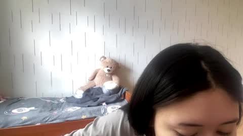 Mila online show from April 2026 06:44:01 AM
