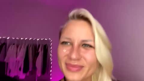 blonde_fuck_couple online show from March 2026 12:44:02 PM