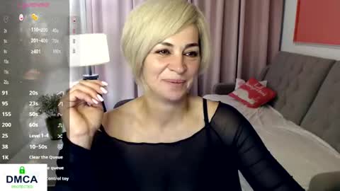 Snapshot of blondemommy_77 chatting on July 2026 03:58:02 PM Lola online show from July 2026 03:58:02 PM