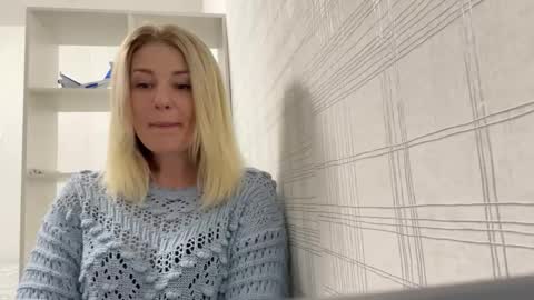 blondie_xoxoxo online show from September 2025 09:22:02 AM