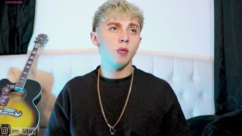 Snapshot of blue_boy_1 chatting on December 2024 03:55:02 AM TAY online show from December 2024 03:55:02 AM