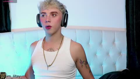 Snapshot of blue_boy_1 chatting on December 2024 02:55:01 AM TAY online show from December 2024 02:55:01 AM
