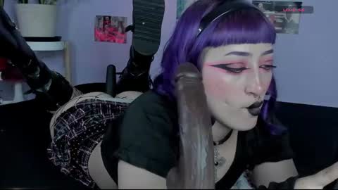 Sophie  online show from June 2026 04:13:02 AM