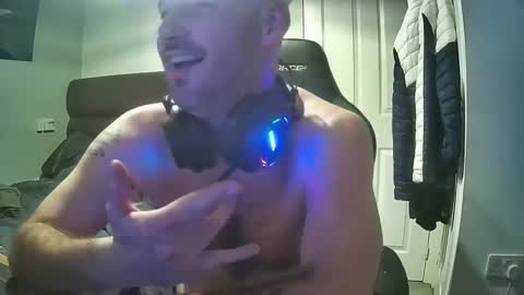 bluebirdflame1 online show from December 2024 07:00:02 AM