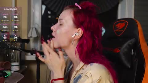 Snapshot of bluecherryyy chatting on November 2025 04:23:01 PM Lika online show from November 2025 04:23:01 PM