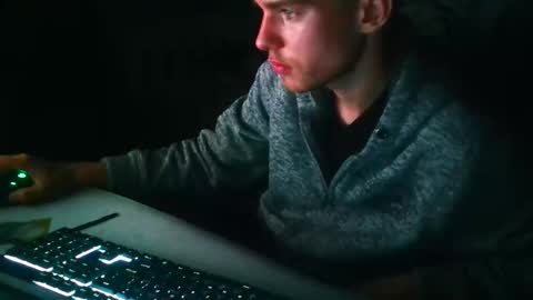 bluegaze6227724 online show from December 2025 12:03:02 PM