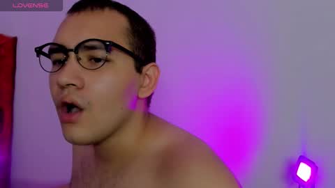 alexander online show from November 2025 06:59:02 PM