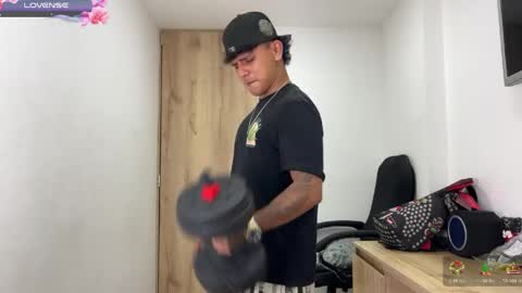 Bob  INDEPENDENT MODEL online show from April 2026 01:39:01 AM