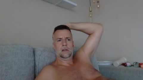 Snapshot of bobberman78 chatting on June 2026 03:25:01 AM Dan online show from June 2026 03:25:01 AM