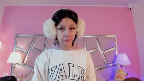 Bonnie  online show from December 2024 12:24:01 PM