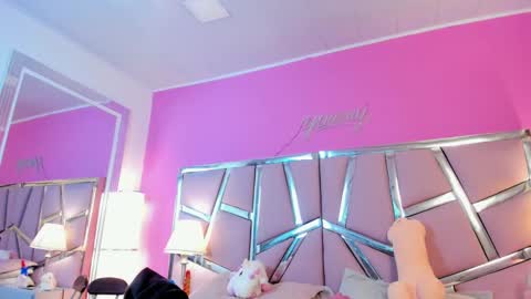 Bonnie  online show from March 2025 01:12:01 PM