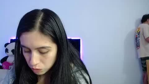 bonny_bonss online show from June 2026 11:07:02 PM