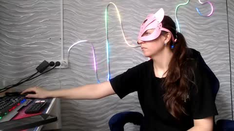 bonny_klyde95 online show from April 2026 07:09:02 AM