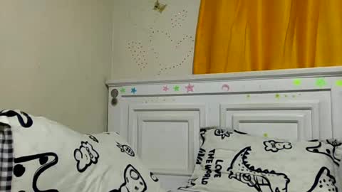 bootyliciouske online show from June 2026 09:07:02 PM