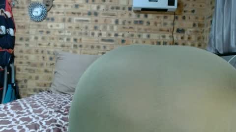 Snapshot of bootytwerkxxx chatting on June 2026 05:15:02 PM bootytwerkxxx online show from June 2026 05:15:02 PM