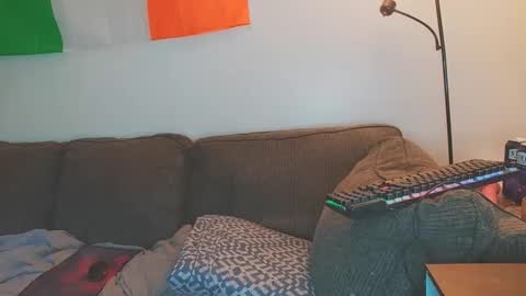 boredandirish21 online show from September 2025 01:13:02 PM