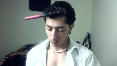 Boy Astro online show from December 2024 12:55:01 PM