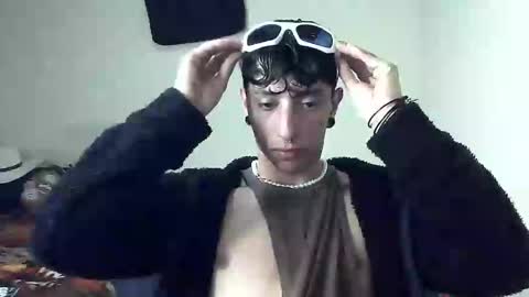 Boy Astro online show from January 2025 04:10:02 AM