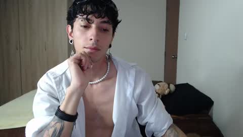 Boy Astro online show from February 2025 01:05:01 AM