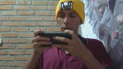 Snapshot of boycumlatino21 chatting on February 2026 12:01:01 AM Boy online show from February 2026 12:01:01 AM