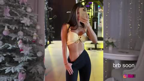 Snapshot of brabuss_ chatting on January 2026 03:42:02 AM Lana online show from January 2026 03:42:02 AM