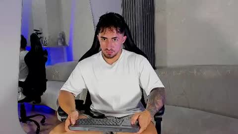 Snapshot of brad_summer chatting on July 2026 05:52:01 PM brad summer online show from July 2026 05:52:01 PM